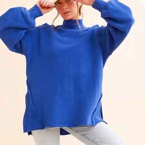 We The Free Blue Relaxed Oversized Sweatshirt, XSMALL
